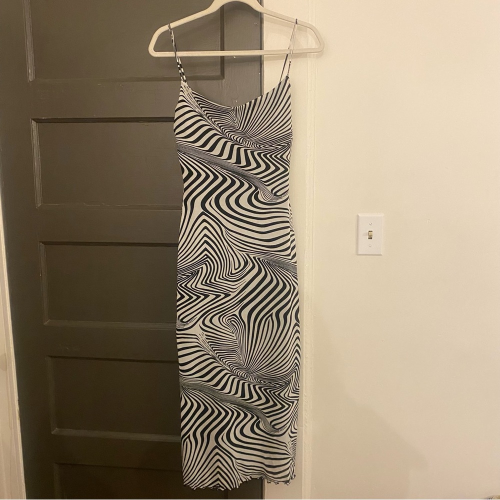 Y2K vintage black and white abstract midi dress